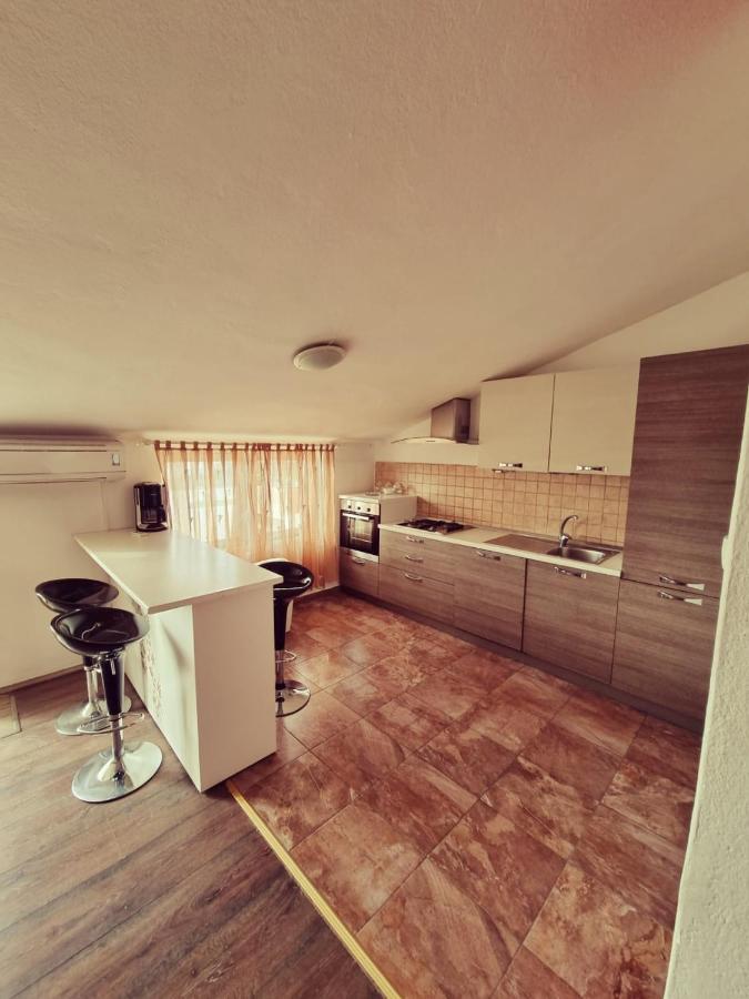Apartments Nada Крк Экстерьер фото