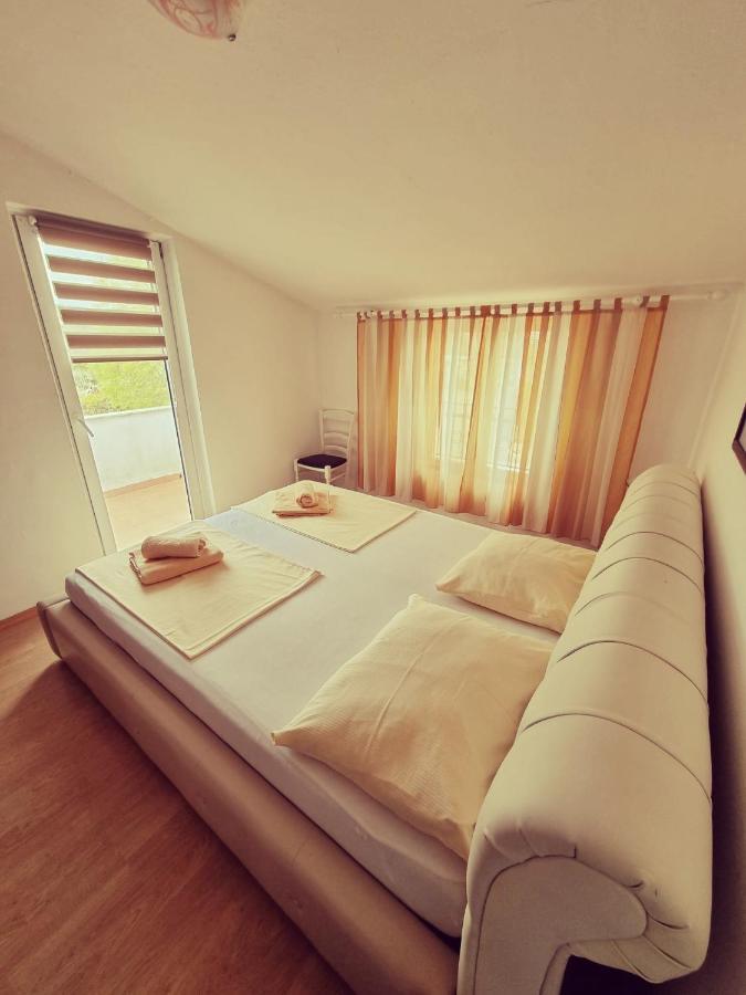 Apartments Nada Крк Экстерьер фото