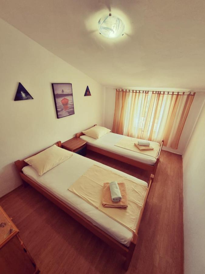 Apartments Nada Крк Экстерьер фото